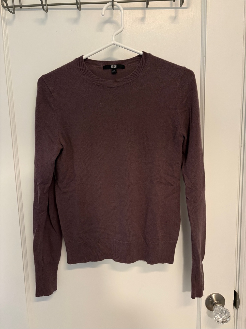 UNIQLO Cashmere Sweater in Plum